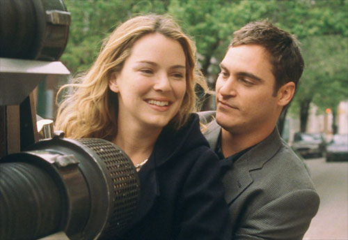 Joaquin Phoenix Photo (  )   /  - 29