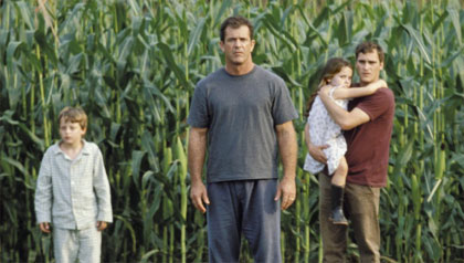 Joaquin Phoenix Photo (  )   /  - 37