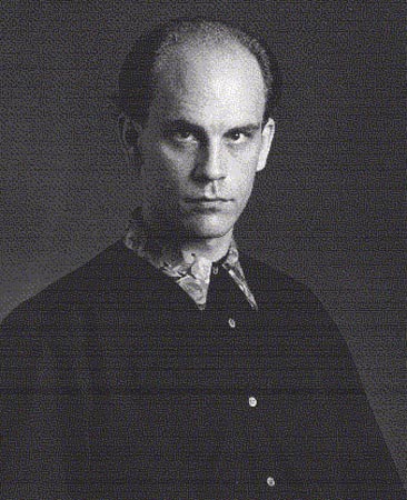 John Malkovich Photo (  )    /  - 4