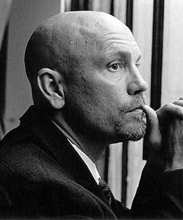 John Malkovich Photo (  )    /  - 8