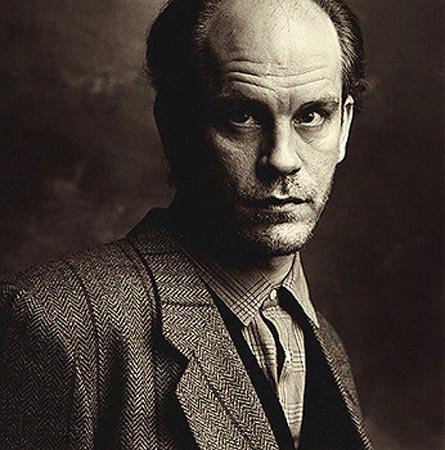 John Malkovich Photo (  )    /  - 19