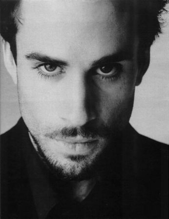 Joseph Fiennes Photo (  )    /  - 16