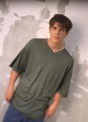 Josh Hartnett Photo (  )    /  - 9