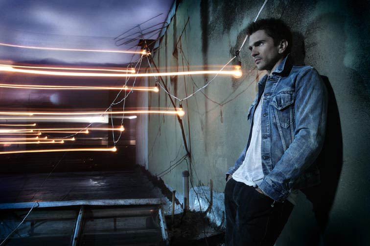 Juanes Photo ( )   /  - 11