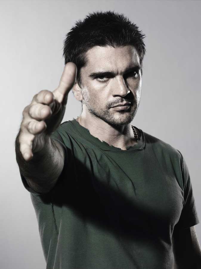 Juanes Photo ( )   /  - 17