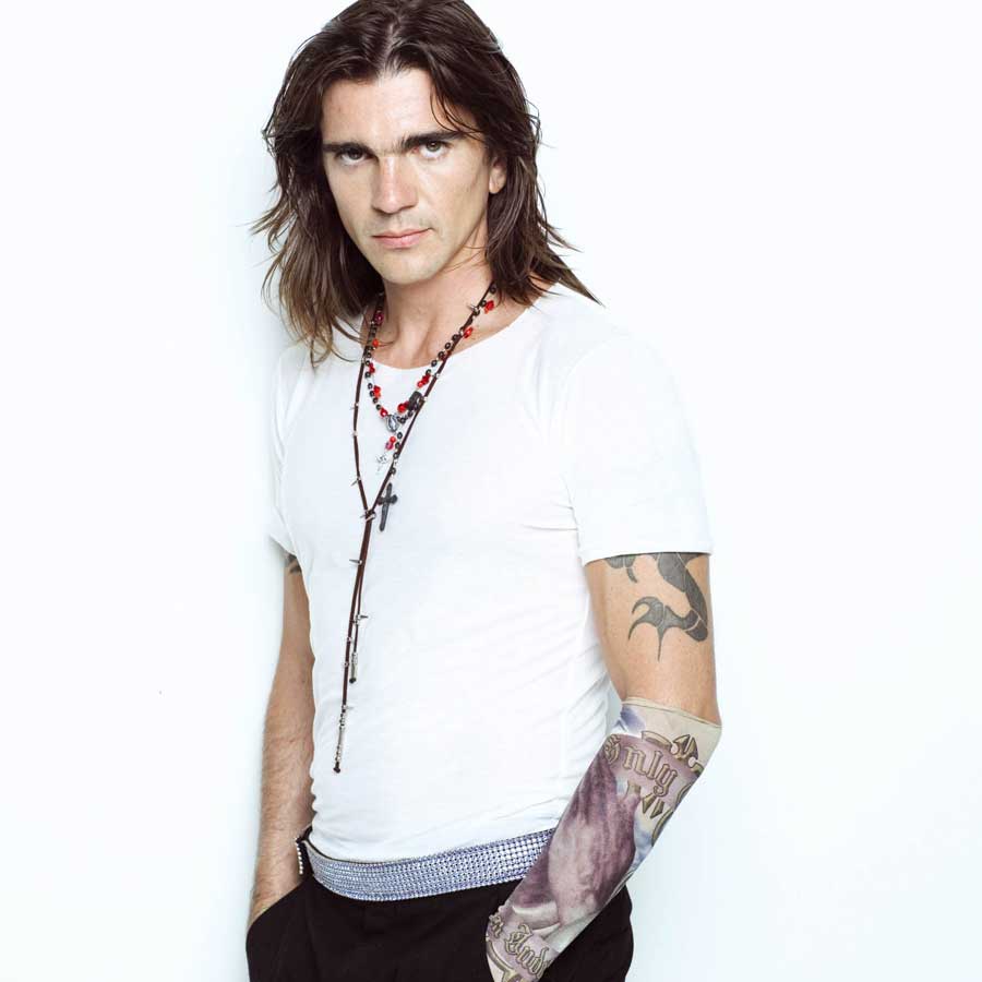 Juanes Photo ( )   /  - 19