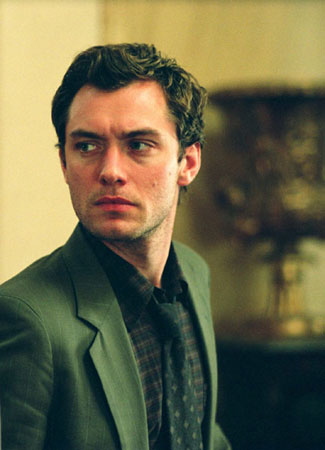 Jude Law Photo (  )  .    /  - 14