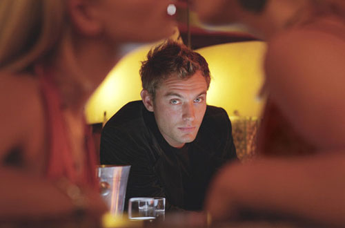 Jude Law Photo (  )  .    /  - 20