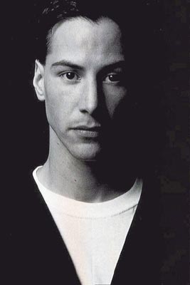 Keanu Reeves Photo (  )    /  - 54