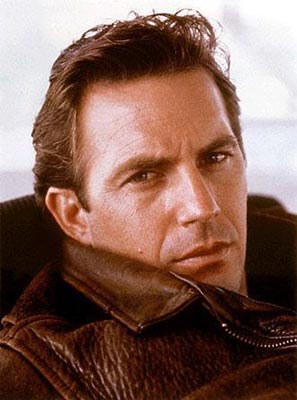 Kevin Costner Photo (  )    /  - 11