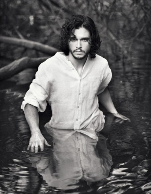 Kit Harington Photo (  )   ,    /  - 11