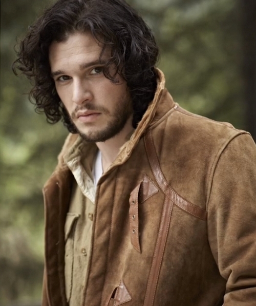 Kit Harington Photo (  )   ,    /  - 13