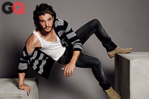 Kit Harington Photo (  )   ,    /  - 19