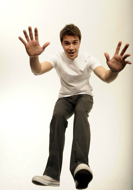 Kris Allen Photo (  )  ,  /  - 11