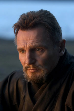 Liam Neeson Photo (  )   /  - 13