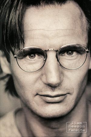 Liam Neeson Photo (  )   /  - 28