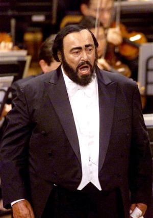 Luciano Pavarotti Photo (  )     /  - 5