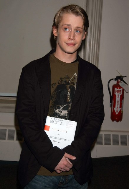 Macaulay Culkin Photo (  )   ,   /  - 23