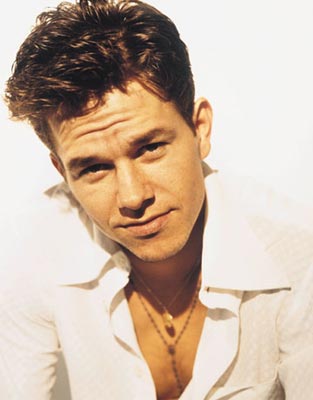 Mark Wahlberg Photo (  )    /  - 13