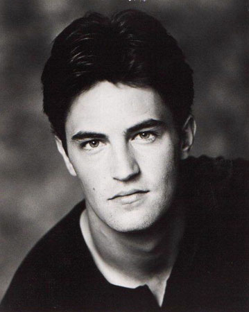 Matthew Perry Photo (  )    /  - 9