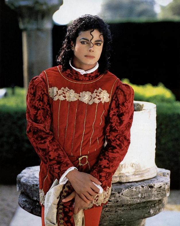 Michael Jackson Photo (  )  ,  - /  - 12