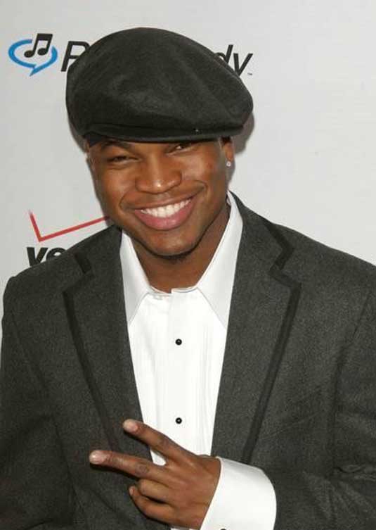 Ne-Yo Shaffer Chimere Smith Photo (- )   /  - 5