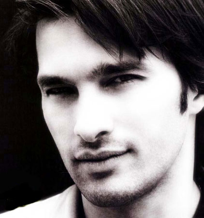 Olivier Martinez Photo (  )   /  - 17