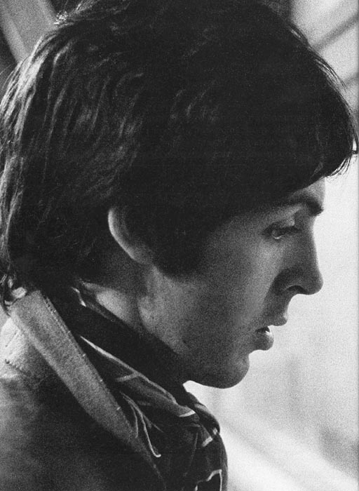 Paul McCartney Photo (  )  ,   The Beatles /  - 23