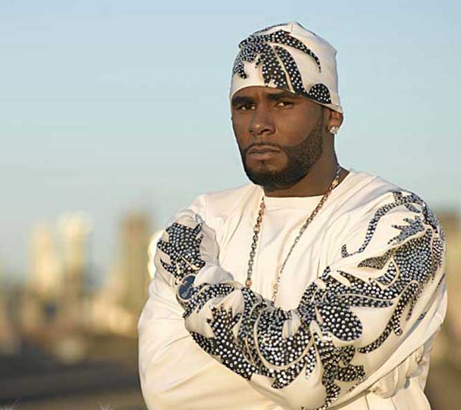 RKelly Photo ( )   /  - 7