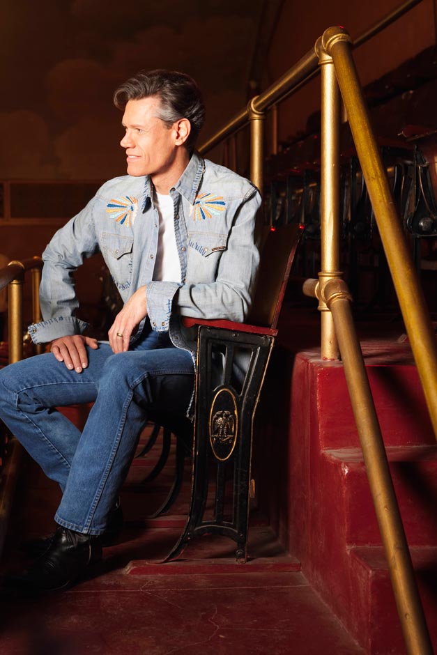 Randy Travis Photo (  )   /  - 3