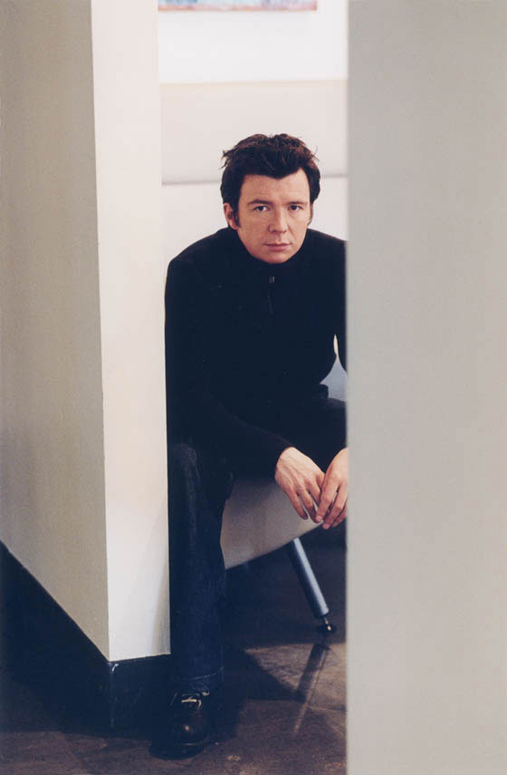 Rick Astley Photo (  )   /  - 13