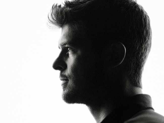 Robin Thicke Photo (  )   /  - 8