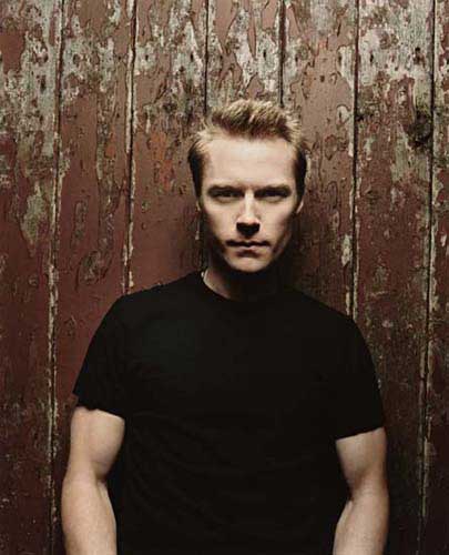 Ronan Keating Photo (  )   /  - 4