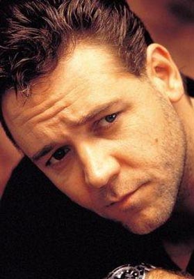 Russell Crowe Photo (  )    /  - 5