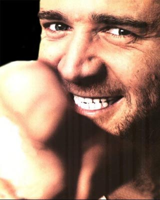 Russell Crowe Photo (  )    /  - 31