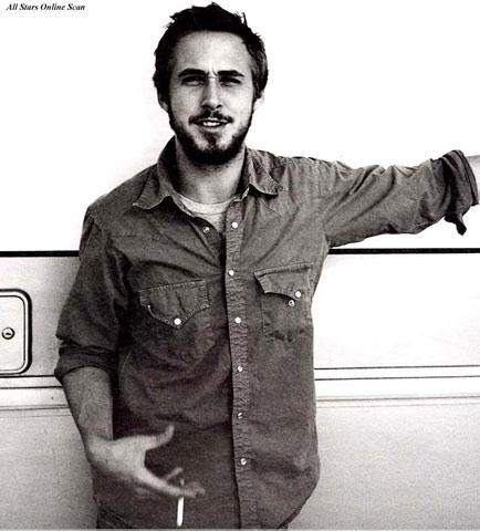 Ryan Gosling Photo (  )    /  - 18