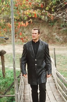 Steven Seagal Photo (   )   /  - 9