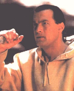 Steven Seagal Photo (   )   /  - 10