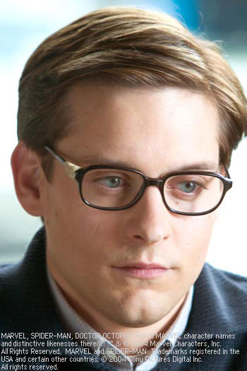 Tobey Maguire Photo (  )   , - /  - 26