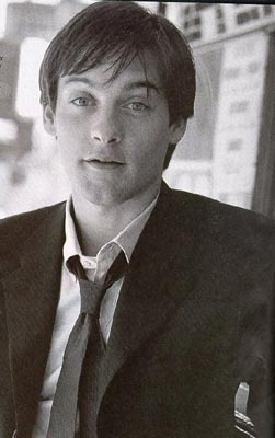 Tobey Maguire Photo (  )   , - /  - 33