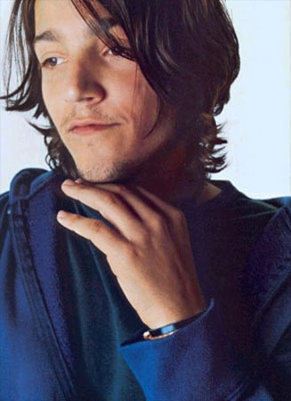 Diego Luna ( ) /  - 26