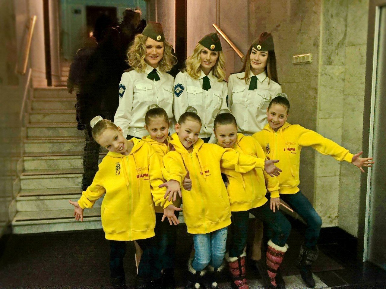    (Aleksandra Popova Photo) ,,  ,     /  - 210