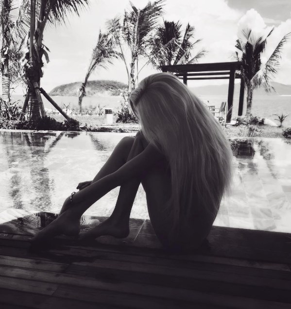    (Alena Shishkova Photo) , -  2012 /  - 98