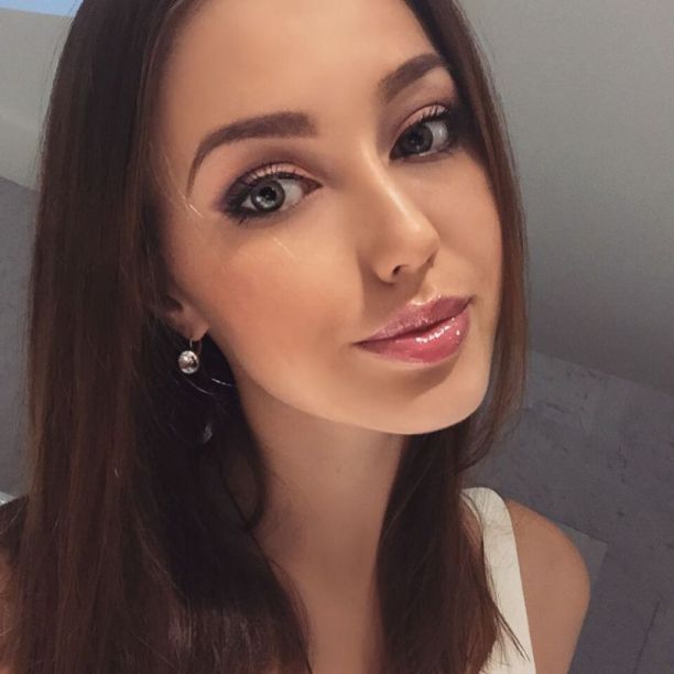   (Anastasiya Kostenko)  - ,    ,   /  - 436