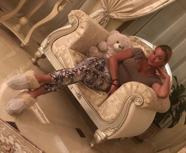    (Anastasiya Volochkova Photo)   /  - 85