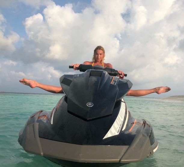    (Anastasiya Volochkova Photo)   /  - 88