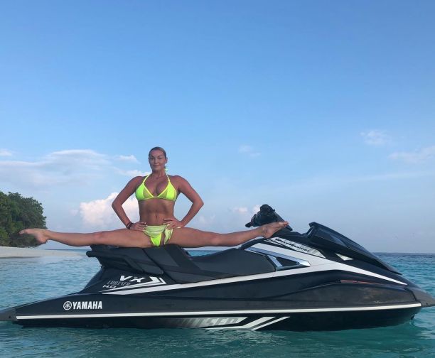    (Anastasiya Volochkova Photo)   /  - 105