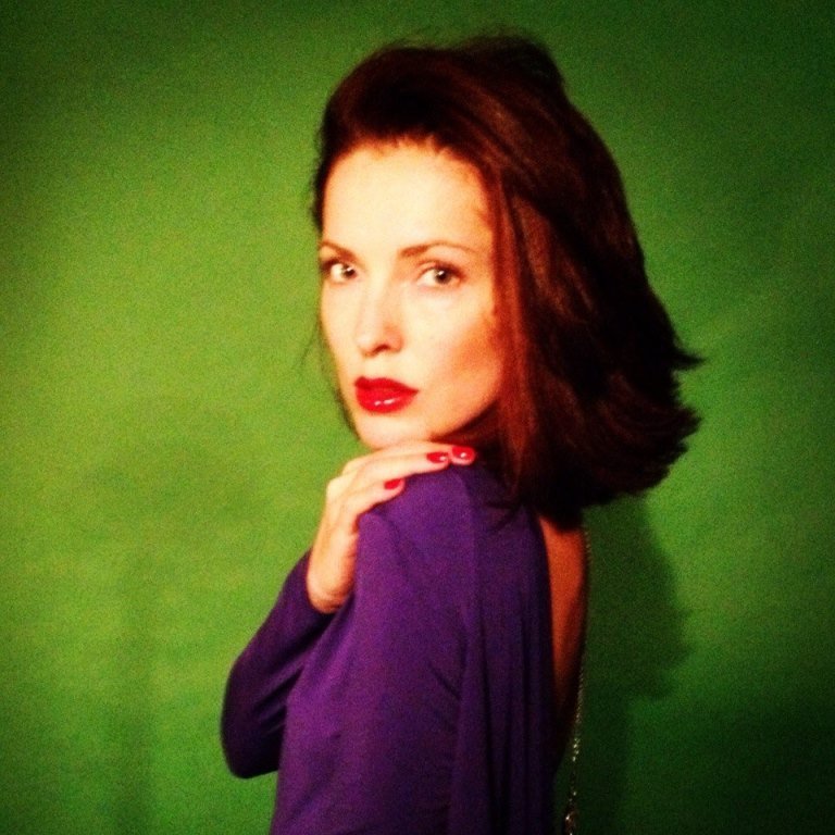 Ангелина Певица