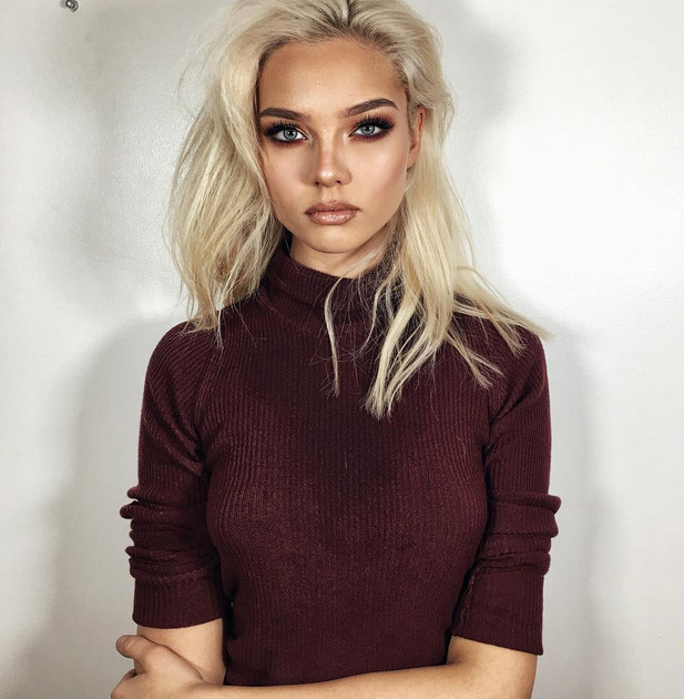   ( , Lesya Kafelnikova)  - ,    /  - 28