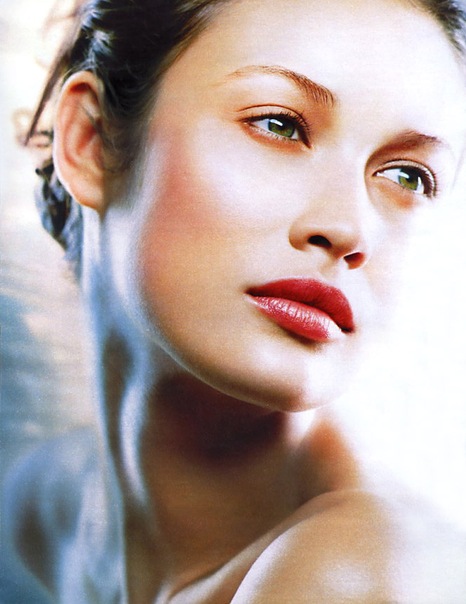    (Olga Kurylenko Photo)    ,   /  - 48